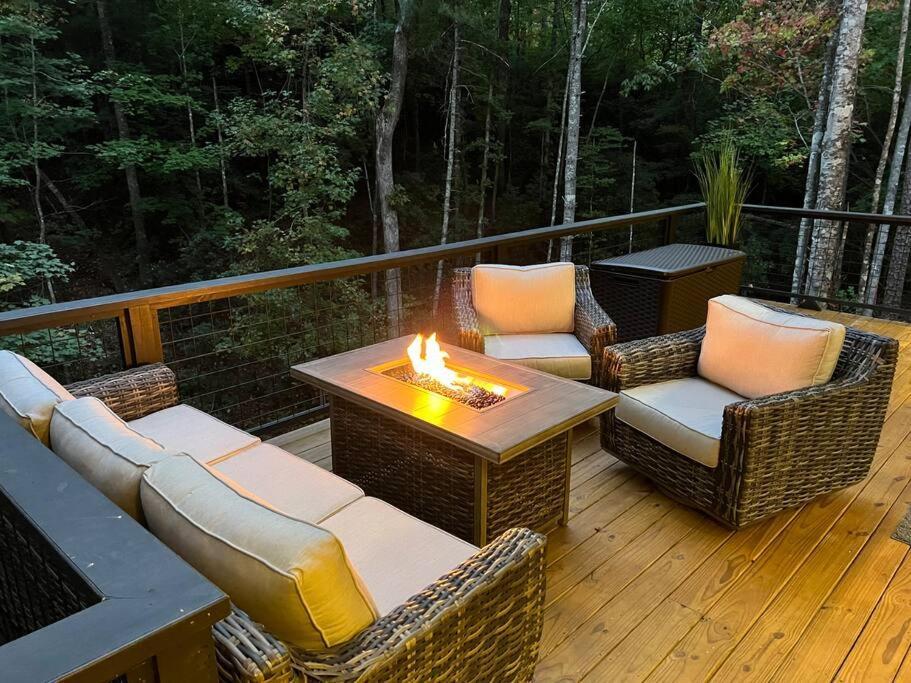 Modern Mountain Getaway With Hot Tub, Fire Pit Villa Sautee Nacoochee Buitenkant foto